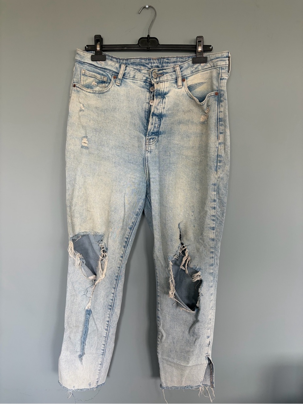 Old Navy Light Blue Distressed Straight-Leg Jeans